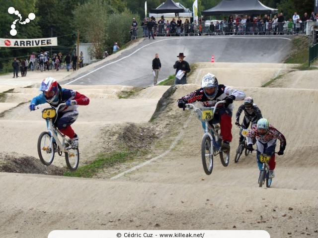 Coupe des Lacs 2012 de BMX, manche de Cran-Gevrier - le dim. 14 octobre 2012, 3e manche de la Coupe des Lacs, compétition franco-suisse de BMX Race. – « Coupe des Lacs 2012 de BMX, 3e manche à Cran-Gevrier » – 3e manche de la Coupe des Lacs 2012 sur la piste de bicross de Cran-Gevrier. – mots associés : bmx, coupe des lacs