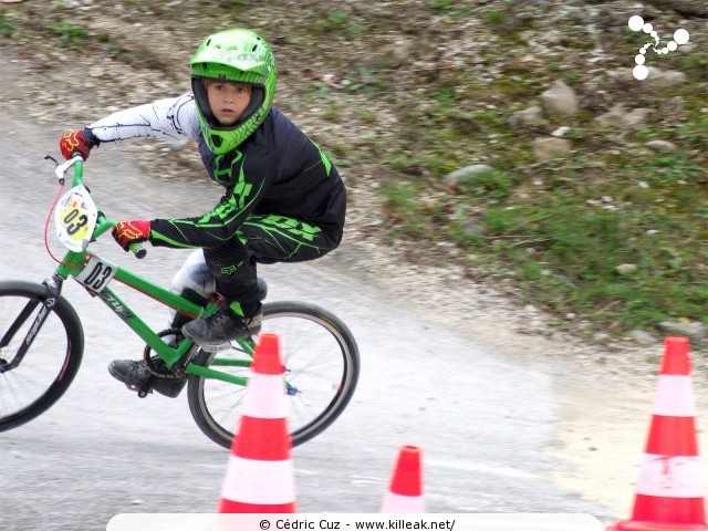 Coupe des Lacs 2012 de BMX, manche de Cran-Gevrier - le dim. 14 octobre 2012, 3e manche de la Coupe des Lacs, compétition franco-suisse de BMX Race. – « Coupe des Lacs 2012 de BMX, 3e manche à Cran-Gevrier » – 3e manche de la Coupe des Lacs 2012 sur la piste de bicross de Cran-Gevrier. – mots associés : bmx, coupe des lacs