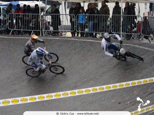 Coupe des Lacs 2013 de BMX, manche de Cran-Gevrier - le dim. 20 octobre 2013, 3e manche de la Coupe des Lacs, compétition franco-suisse de BMX Race. – « Coupe des Lacs 2013 de BMX, 3e manche à Cran-Gevrier » – 3e manche de la Coupe des Lacs 2013 sur la piste de bicross de Cran-Gevrier. – mots associés : bmx, coupe des lacs