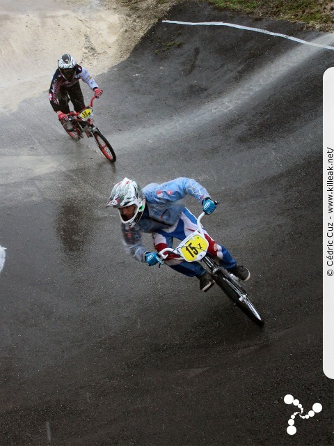 Coupe des Lacs 2013 de BMX, manche de Cran-Gevrier - le dim. 20 octobre 2013, 3e manche de la Coupe des Lacs, compétition franco-suisse de BMX Race. – « Coupe des Lacs 2013 de BMX, 3e manche à Cran-Gevrier » – 3e manche de la Coupe des Lacs 2013 sur la piste de bicross de Cran-Gevrier. – mots associés : bmx, coupe des lacs