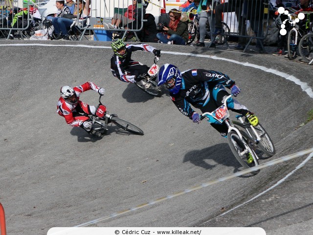 Coupe des Lacs 2014 de BMX, manche de Cran-Gevrier - le dim. 12 octobre 2014, 2e manche de la Coupe des Lacs, compétition franco-suisse de BMX Race. – « Coupe des Lacs 2014 de BMX, 2e manche à Cran-Gevrier » – 2e manche de la Coupe des Lacs 2014 sur la piste de bicross de Cran-Gevrier. – mots associés : bmx, coupe des lacs