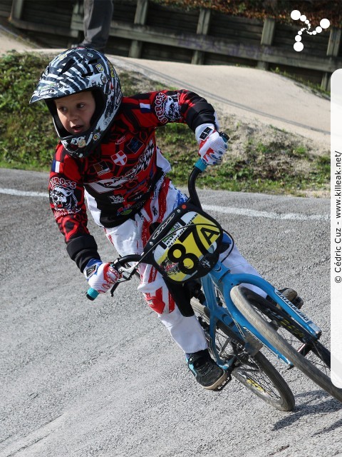 Coupe des Lacs 2014 de BMX, manche de Cran-Gevrier - le dim. 12 octobre 2014, 2e manche de la Coupe des Lacs, compétition franco-suisse de BMX Race. — « Coupe des Lacs 2014 de BMX, 2e manche à Cran-Gevrier » — 2e manche de la Coupe des Lacs 2014 sur la piste de bicross de Cran-Gevrier. — mots associés : bmx, coupe des lacs