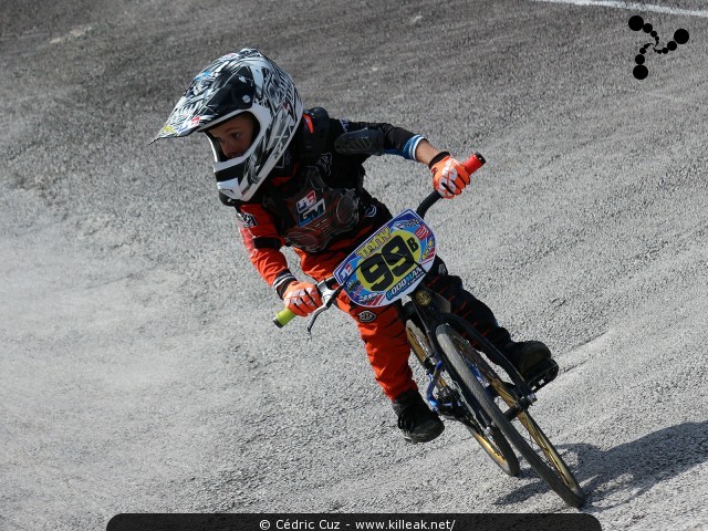 Coupe des Lacs 2014 de BMX, manche de Cran-Gevrier - le dim. 12 octobre 2014, 2e manche de la Coupe des Lacs, compétition franco-suisse de BMX Race. – « Coupe des Lacs 2014 de BMX, 2e manche à Cran-Gevrier » – 2e manche de la Coupe des Lacs 2014 sur la piste de bicross de Cran-Gevrier. – mots associés : bmx, coupe des lacs