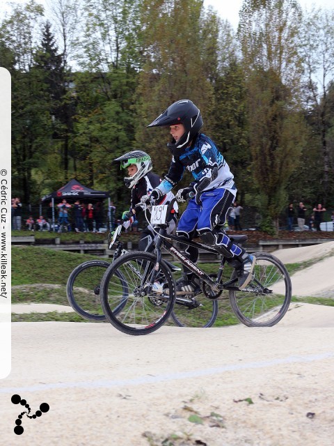 Coupe des Lacs 2014 de BMX, manche de Cran-Gevrier - le dim. 12 octobre 2014, 2e manche de la Coupe des Lacs, compétition franco-suisse de BMX Race. – « Coupe des Lacs 2014 de BMX, 2e manche à Cran-Gevrier » – 2e manche de la Coupe des Lacs 2014 sur la piste de bicross de Cran-Gevrier. – mots associés : bmx, coupe des lacs