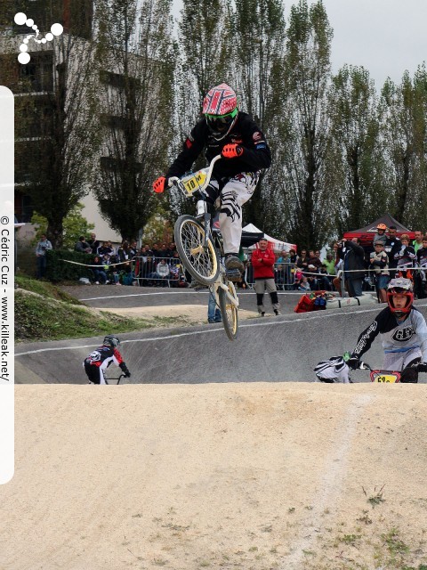 Coupe des Lacs 2014 de BMX, manche de Cran-Gevrier - le dim. 12 octobre 2014, 2e manche de la Coupe des Lacs, compétition franco-suisse de BMX Race. – « Coupe des Lacs 2014 de BMX, 2e manche à Cran-Gevrier » – 2e manche de la Coupe des Lacs 2014 sur la piste de bicross de Cran-Gevrier. – mots associés : bmx, coupe des lacs