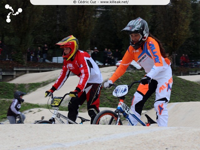 Coupe des Lacs 2014 de BMX, manche de Cran-Gevrier - le dim. 12 octobre 2014, 2e manche de la Coupe des Lacs, compétition franco-suisse de BMX Race. – « Coupe des Lacs 2014 de BMX, 2e manche à Cran-Gevrier » – 2e manche de la Coupe des Lacs 2014 sur la piste de bicross de Cran-Gevrier. – mots associés : bmx, coupe des lacs