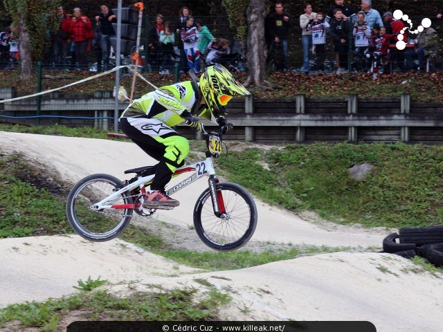 Coupe des Lacs 2014 de BMX, manche de Cran-Gevrier - le dim. 12 octobre 2014, 2e manche de la Coupe des Lacs, compétition franco-suisse de BMX Race. – « Coupe des Lacs 2014 de BMX, 2e manche à Cran-Gevrier » – 2e manche de la Coupe des Lacs 2014 sur la piste de bicross de Cran-Gevrier. – mots associés : bmx, coupe des lacs