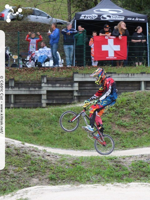 Coupe des Lacs 2014 de BMX, manche de Cran-Gevrier - le dim. 12 octobre 2014, 2e manche de la Coupe des Lacs, compétition franco-suisse de BMX Race. — « Coupe des Lacs 2014 de BMX, 2e manche à Cran-Gevrier » — 2e manche de la Coupe des Lacs 2014 sur la piste de bicross de Cran-Gevrier. — mots associés : bmx, coupe des lacs