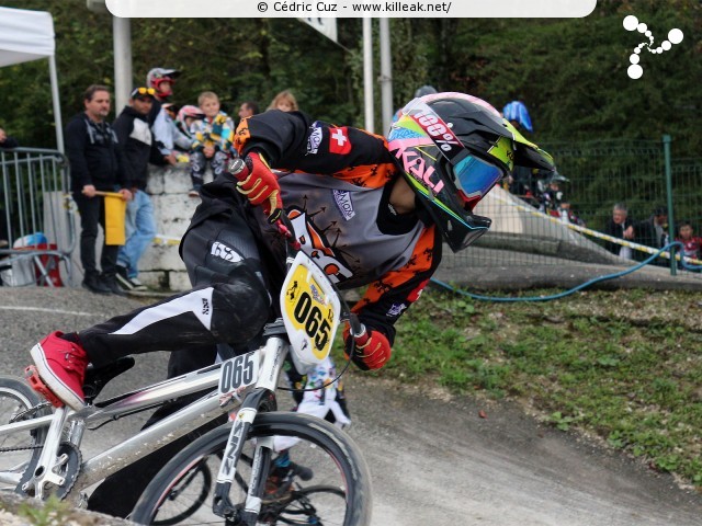 Coupe des Lacs 2014 de BMX, manche de Cran-Gevrier - le dim. 12 octobre 2014, 2e manche de la Coupe des Lacs, compétition franco-suisse de BMX Race. – « Coupe des Lacs 2014 de BMX, 2e manche à Cran-Gevrier » – 2e manche de la Coupe des Lacs 2014 sur la piste de bicross de Cran-Gevrier. – mots associés : bmx, coupe des lacs