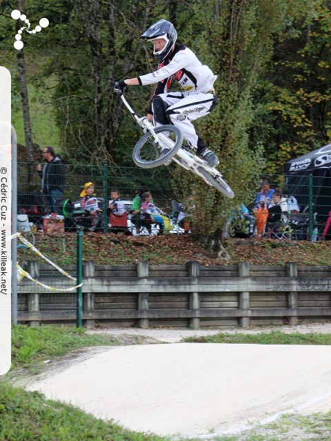 Coupe des Lacs 2014 de BMX, manche de Cran-Gevrier - le dim. 12 octobre 2014, 2e manche de la Coupe des Lacs, compétition franco-suisse de BMX Race. – « Coupe des Lacs 2014 de BMX, 2e manche à Cran-Gevrier » – 2e manche de la Coupe des Lacs 2014 sur la piste de bicross de Cran-Gevrier. – mots associés : bmx, coupe des lacs