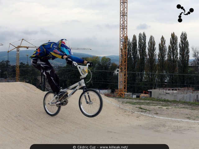 Coupe des Lacs 2014 de BMX, manche de Cran-Gevrier - le dim. 12 octobre 2014, 2e manche de la Coupe des Lacs, compétition franco-suisse de BMX Race. – « Coupe des Lacs 2014 de BMX, 2e manche à Cran-Gevrier » – 2e manche de la Coupe des Lacs 2014 sur la piste de bicross de Cran-Gevrier. – mots associés : bmx, coupe des lacs