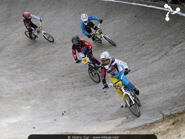 Coupe des Lacs 2014 de BMX, manche de Cran-Gevrier - le dim. 12 octobre 2014, 2e manche de la Coupe des Lacs, compétition franco-suisse de BMX Race. – « Coupe des Lacs 2014 de BMX, 2e manche à Cran-Gevrier » – 2e manche de la Coupe des Lacs 2014 sur la piste de bicross de Cran-Gevrier. – mots associés : bmx, coupe des lacs