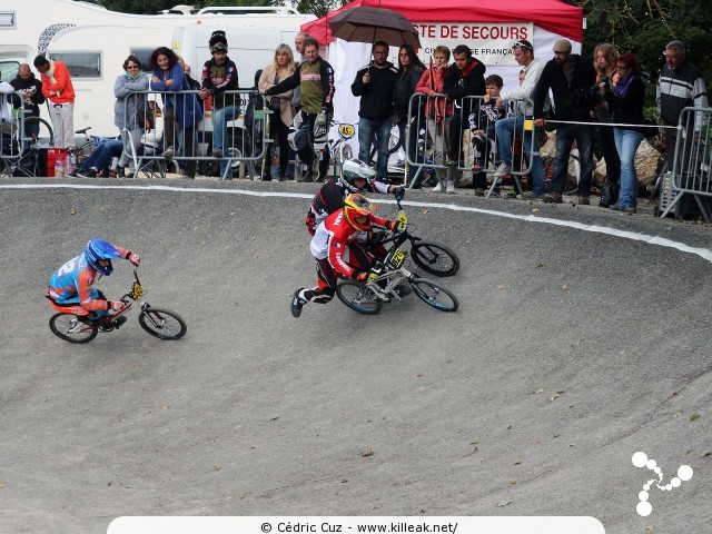 Coupe des Lacs 2014 de BMX, manche de Cran-Gevrier - le dim. 12 octobre 2014, 2e manche de la Coupe des Lacs, compétition franco-suisse de BMX Race. – « Coupe des Lacs 2014 de BMX, 2e manche à Cran-Gevrier » – 2e manche de la Coupe des Lacs 2014 sur la piste de bicross de Cran-Gevrier. – mots associés : bmx, coupe des lacs