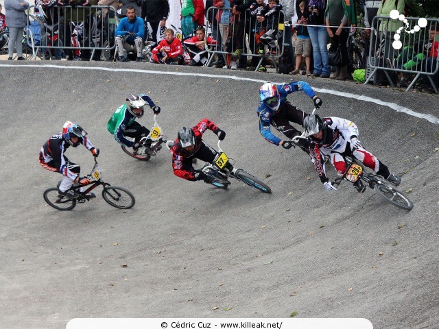 Coupe des Lacs 2014 de BMX, manche de Cran-Gevrier - le dim. 12 octobre 2014, 2e manche de la Coupe des Lacs, compétition franco-suisse de BMX Race. — « Coupe des Lacs 2014 de BMX, 2e manche à Cran-Gevrier » — 2e manche de la Coupe des Lacs 2014 sur la piste de bicross de Cran-Gevrier. — mots associés : bmx, coupe des lacs