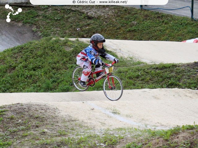 Coupe des Lacs 2014 de BMX, manche de Cran-Gevrier - le dim. 12 octobre 2014, 2e manche de la Coupe des Lacs, compétition franco-suisse de BMX Race. – « Coupe des Lacs 2014 de BMX, 2e manche à Cran-Gevrier » – 2e manche de la Coupe des Lacs 2014 sur la piste de bicross de Cran-Gevrier. – mots associés : bmx, coupe des lacs