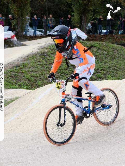 Coupe des Lacs 2014 de BMX, manche de Cran-Gevrier - le dim. 12 octobre 2014, 2e manche de la Coupe des Lacs, compétition franco-suisse de BMX Race. – « Coupe des Lacs 2014 de BMX, 2e manche à Cran-Gevrier » – 2e manche de la Coupe des Lacs 2014 sur la piste de bicross de Cran-Gevrier. – mots associés : bmx, coupe des lacs