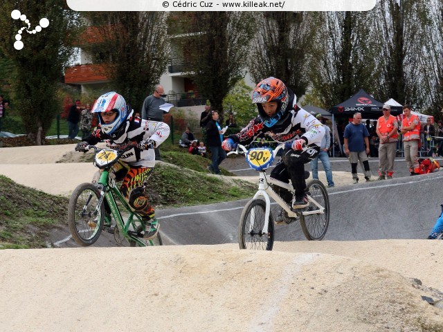 Coupe des Lacs 2014 de BMX, manche de Cran-Gevrier - le dim. 12 octobre 2014, 2e manche de la Coupe des Lacs, compétition franco-suisse de BMX Race. — « Coupe des Lacs 2014 de BMX, 2e manche à Cran-Gevrier » — 2e manche de la Coupe des Lacs 2014 sur la piste de bicross de Cran-Gevrier. — mots associés : bmx, coupe des lacs