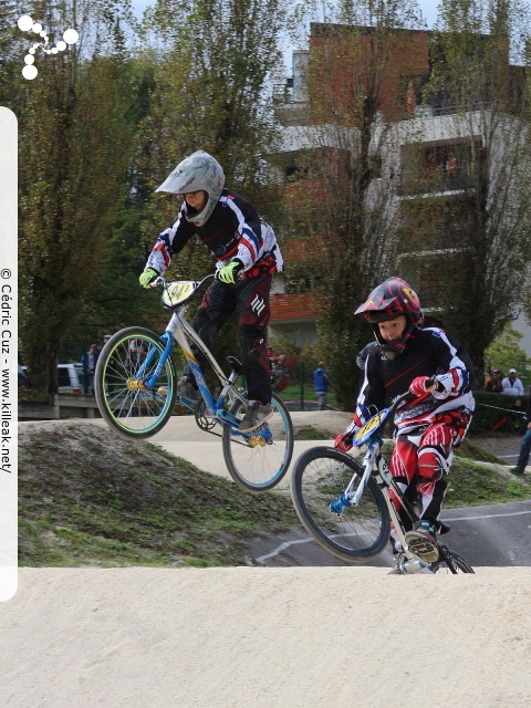 Coupe des Lacs 2014 de BMX, manche de Cran-Gevrier - le dim. 12 octobre 2014, 2e manche de la Coupe des Lacs, compétition franco-suisse de BMX Race. — « Coupe des Lacs 2014 de BMX, 2e manche à Cran-Gevrier » — 2e manche de la Coupe des Lacs 2014 sur la piste de bicross de Cran-Gevrier. — mots associés : bmx, coupe des lacs