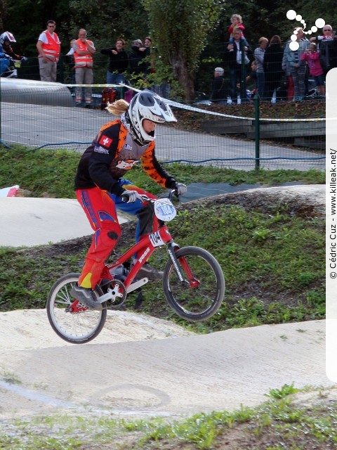 Coupe des Lacs 2014 de BMX, manche de Cran-Gevrier - le dim. 12 octobre 2014, 2e manche de la Coupe des Lacs, compétition franco-suisse de BMX Race. – « Coupe des Lacs 2014 de BMX, 2e manche à Cran-Gevrier » – 2e manche de la Coupe des Lacs 2014 sur la piste de bicross de Cran-Gevrier. – mots associés : bmx, coupe des lacs
