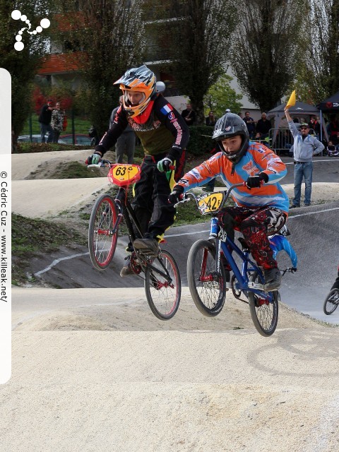 Coupe des Lacs 2014 de BMX, manche de Cran-Gevrier - le dim. 12 octobre 2014, 2e manche de la Coupe des Lacs, compétition franco-suisse de BMX Race. — « Coupe des Lacs 2014 de BMX, 2e manche à Cran-Gevrier » — 2e manche de la Coupe des Lacs 2014 sur la piste de bicross de Cran-Gevrier. — mots associés : bmx, coupe des lacs