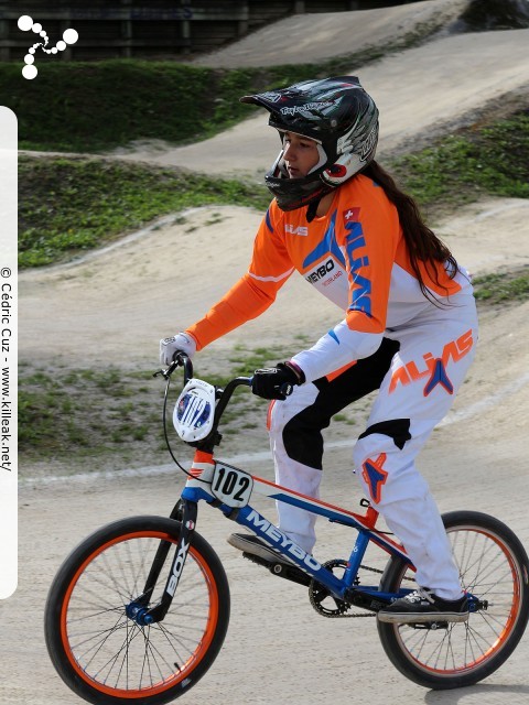 Coupe des Lacs 2014 de BMX, manche de Cran-Gevrier - le dim. 12 octobre 2014, 2e manche de la Coupe des Lacs, compétition franco-suisse de BMX Race. – « Coupe des Lacs 2014 de BMX, 2e manche à Cran-Gevrier » – 2e manche de la Coupe des Lacs 2014 sur la piste de bicross de Cran-Gevrier. – mots associés : bmx, coupe des lacs