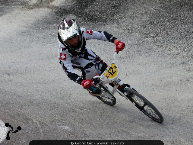 Coupe des Lacs 2014 de BMX, manche de Cran-Gevrier - le dim. 12 octobre 2014, 2e manche de la Coupe des Lacs, compétition franco-suisse de BMX Race. – « Coupe des Lacs 2014 de BMX, 2e manche à Cran-Gevrier » – 2e manche de la Coupe des Lacs 2014 sur la piste de bicross de Cran-Gevrier. – mots associés : bmx, coupe des lacs
