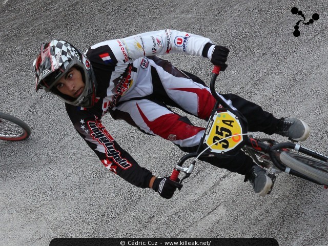 Coupe des Lacs 2014 de BMX, manche de Cran-Gevrier - le dim. 12 octobre 2014, 2e manche de la Coupe des Lacs, compétition franco-suisse de BMX Race. — « Coupe des Lacs 2014 de BMX, 2e manche à Cran-Gevrier » — 2e manche de la Coupe des Lacs 2014 sur la piste de bicross de Cran-Gevrier. — mots associés : bmx, coupe des lacs