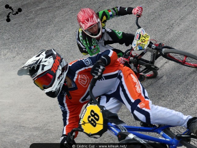 Coupe des Lacs 2014 de BMX, manche de Cran-Gevrier - le dim. 12 octobre 2014, 2e manche de la Coupe des Lacs, compétition franco-suisse de BMX Race. – « Coupe des Lacs 2014 de BMX, 2e manche à Cran-Gevrier » – 2e manche de la Coupe des Lacs 2014 sur la piste de bicross de Cran-Gevrier. – mots associés : bmx, coupe des lacs