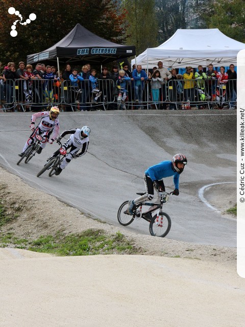 Coupe des Lacs 2014 de BMX, manche de Cran-Gevrier - le dim. 12 octobre 2014, 2e manche de la Coupe des Lacs, compétition franco-suisse de BMX Race. – « Coupe des Lacs 2014 de BMX, 2e manche à Cran-Gevrier » – 2e manche de la Coupe des Lacs 2014 sur la piste de bicross de Cran-Gevrier. – mots associés : bmx, coupe des lacs