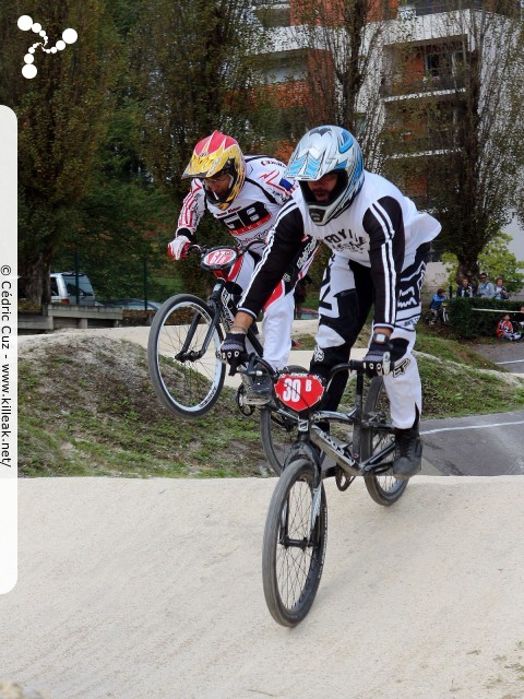 Coupe des Lacs 2014 de BMX, manche de Cran-Gevrier - le dim. 12 octobre 2014, 2e manche de la Coupe des Lacs, compétition franco-suisse de BMX Race. – « Coupe des Lacs 2014 de BMX, 2e manche à Cran-Gevrier » – 2e manche de la Coupe des Lacs 2014 sur la piste de bicross de Cran-Gevrier. – mots associés : bmx, coupe des lacs