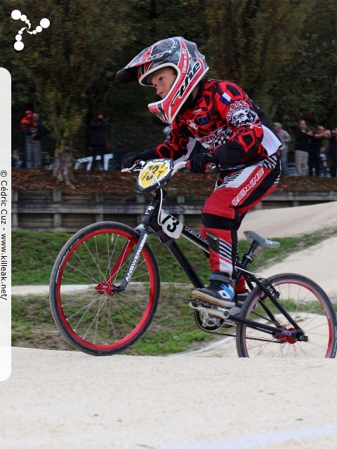 Coupe des Lacs 2014 de BMX, manche de Cran-Gevrier - le dim. 12 octobre 2014, 2e manche de la Coupe des Lacs, compétition franco-suisse de BMX Race. — « Coupe des Lacs 2014 de BMX, 2e manche à Cran-Gevrier » — 2e manche de la Coupe des Lacs 2014 sur la piste de bicross de Cran-Gevrier. — mots associés : bmx, coupe des lacs