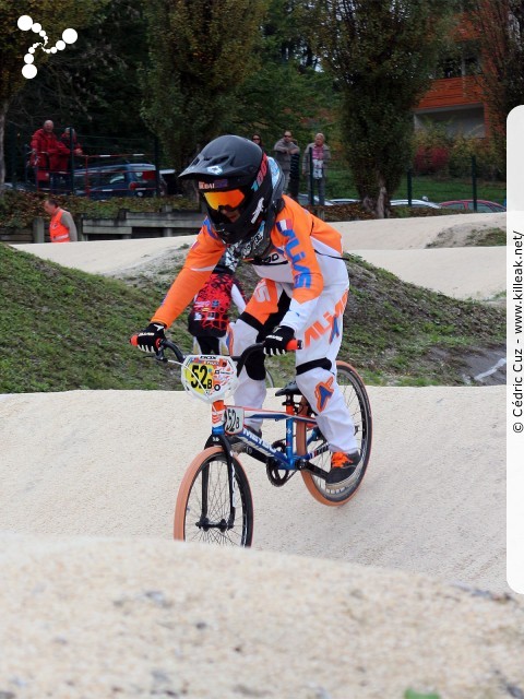 Coupe des Lacs 2014 de BMX, manche de Cran-Gevrier - le dim. 12 octobre 2014, 2e manche de la Coupe des Lacs, compétition franco-suisse de BMX Race. – « Coupe des Lacs 2014 de BMX, 2e manche à Cran-Gevrier » – 2e manche de la Coupe des Lacs 2014 sur la piste de bicross de Cran-Gevrier. – mots associés : bmx, coupe des lacs