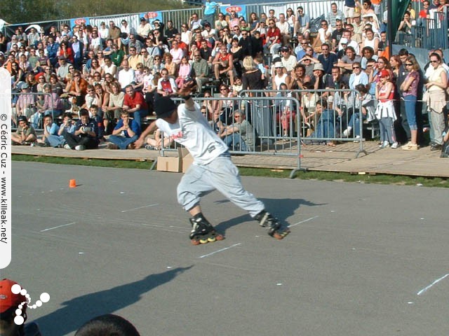 Coupe de France et Open International de Roller Acrobatique - les sam. 15 et dim. 16 mai 2004, Annecy - le Pâquier. – Solo de Loïc, qui finira second de cette discipline pour ses prestations. – « Coupe de France et Open International de Roller Acrobatique » –