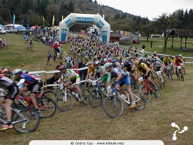 Finale de la Coupe de France 2002 de VTT Cross Country - les sam. 05 et dim. 06 octobre 2002 ; Annecy, Plateau des Puisots, Semnoz. – « Finale de la Coupe de France 2002 de VTT Cross Country » – mots associés : coupe de france, cross country, semnoz, vtt, xc