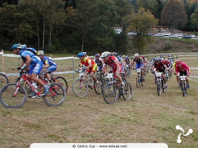 Finale de la Coupe de France 2002 de VTT Cross Country - les sam. 05 et dim. 06 octobre 2002 ; Annecy, Plateau des Puisots, Semnoz. – « Finale de la Coupe de France 2002 de VTT Cross Country » – mots associés : coupe de france, cross country, semnoz, vtt, xc