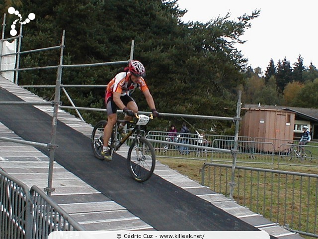 Finale de la Coupe de France 2002 de VTT Cross Country - les sam. 05 et dim. 06 octobre 2002 ; Annecy, Plateau des Puisots, Semnoz. — « Finale de la Coupe de France 2002 de VTT Cross Country » — mots associés : coupe de france, cross country, semnoz, vtt, xc