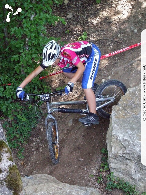 10e Trial de Cran-Gevrier // Coupe Rhône-Alpes 2011 de Vélo & VTT Trial, manche de Cran-Gevrier - le dim. 12.06.2011, Cran-Gevrier, dans la zone des Romains et en contrebas du Viaduc de Brassilly... – « Coupe Rhône-Alpes 2011 de Vélo & VTT Trial, manche de Cran-Gevrier // 10e Trial de Cran-Gevrier » – Manche de la Coupe Rhône-Alpes 2011 de Vélo & VTT Trial. – mots associés : coupe rhône-alpes, trial