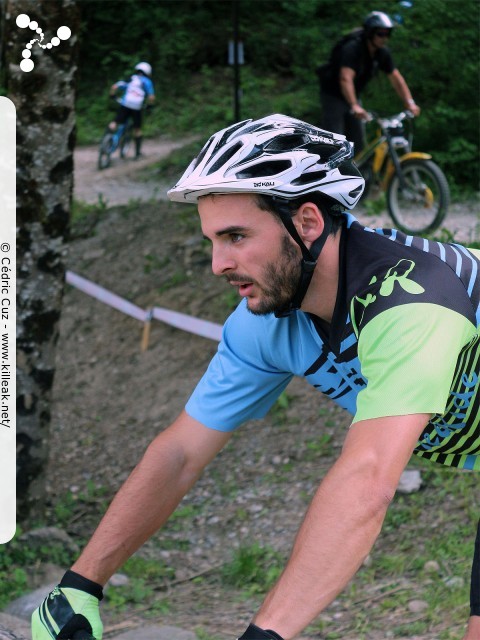 14e Trial de Cran-Gevrier // Coupe Rhône-Alpes 2015 de Vélo & VTT Trial, manche de Cran-Gevrier - le dim. 24 mai 2015, Cran-Gevrier, dans la zone des Romains et en contrebas du Viaduc de Brassilly. – « Coupe Rhône-Alpes 2015 de Vélo & VTT Trial, manche de Cran-Gevrier » – Manche de la Coupe Rhône-Alpes 2015 de Vélo & VTT Trial. – mots associés : coupe rhône-alpes, trial, vtt