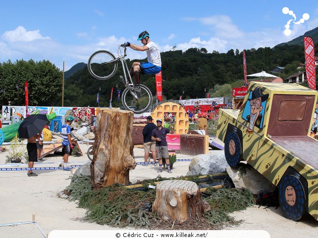 Coupe du Monde 2017 de VTT Trial, 4e manche - les sam. 26 et dim. 27 août 2017, Albertville, Savoie – « Coupe du Monde 2017 de VTT Trial, 4e manche à Albertville » – Coupe du Monde 2017 de VTT Trial, 4e manche, Albertville, Savoie, France – mots associés : albertville, coupe du monde, trial