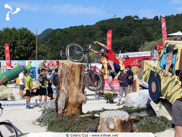 Coupe du Monde 2017 de VTT Trial, 4e manche - les sam. 26 et dim. 27 août 2017, Albertville, Savoie – « Coupe du Monde 2017 de VTT Trial, 4e manche à Albertville » – Coupe du Monde 2017 de VTT Trial, 4e manche, Albertville, Savoie, France – mots associés : albertville, coupe du monde, trial