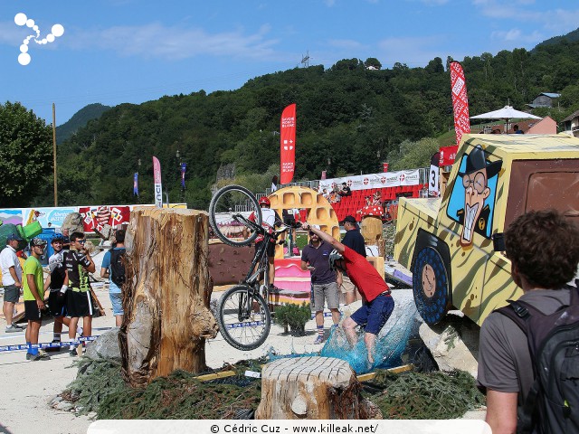 Coupe du Monde 2017 de VTT Trial, 4e manche - les sam. 26 et dim. 27 août 2017, Albertville, Savoie – « Coupe du Monde 2017 de VTT Trial, 4e manche à Albertville » – Coupe du Monde 2017 de VTT Trial, 4e manche, Albertville, Savoie, France – mots associés : albertville, coupe du monde, trial