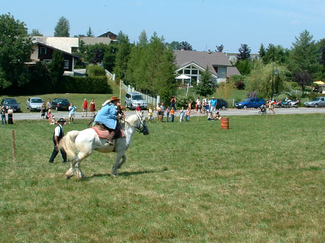 Fête western à 'Évires City', édition 2004 - le sam. 24 en soirée et le dim. 25 juillet 2004 ; Évires, Hte-Savoie. — « Fête western à 'Évires City', édition 2004 » —