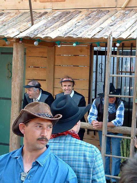 Fête western à 'Évires City', édition 2004 - le sam. 24 en soirée et le dim. 25 juillet 2004 ; Évires, Hte-Savoie. — « Fête western à 'Évires City', édition 2004 » —
