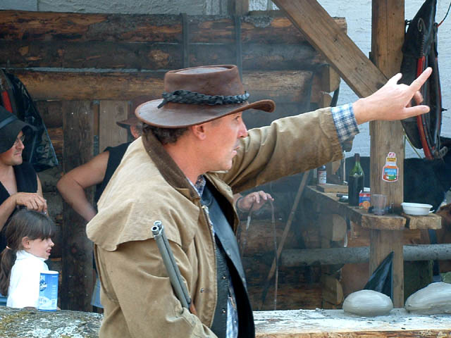 Fête western à 'Évires City', édition 2004 - le sam. 24 en soirée et le dim. 25 juillet 2004 ; Évires, Hte-Savoie. — « Fête western à 'Évires City', édition 2004 » —
