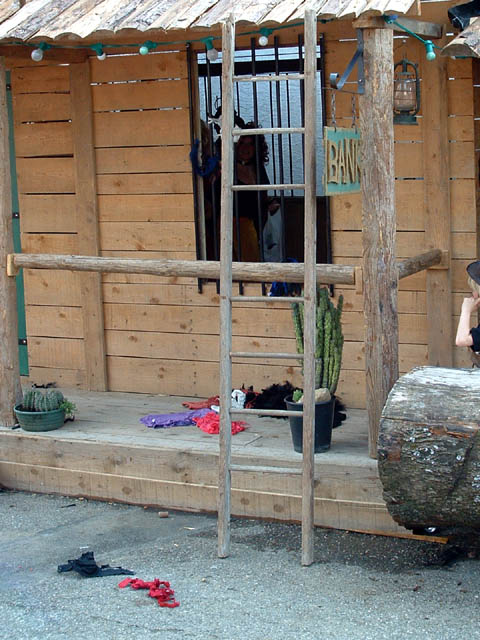 Fête western à 'Évires City', édition 2004 - le sam. 24 en soirée et le dim. 25 juillet 2004 ; Évires, Hte-Savoie. — « Fête western à 'Évires City', édition 2004 » —