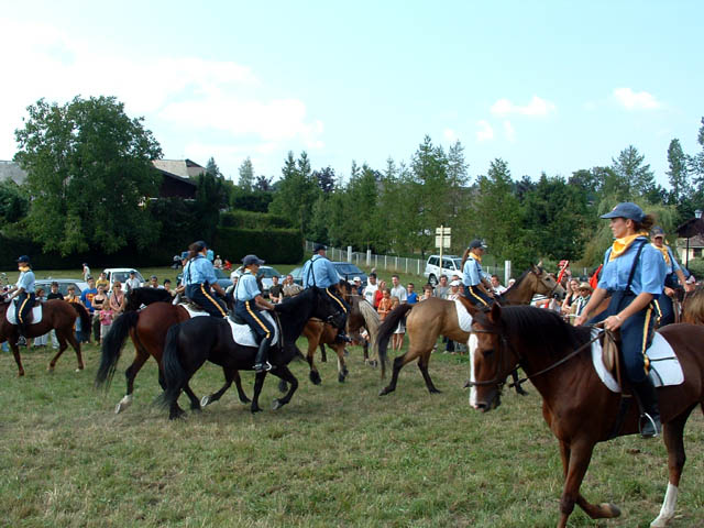 Fête western à 'Évires City', édition 2004 - le sam. 24 en soirée et le dim. 25 juillet 2004 ; Évires, Hte-Savoie. — « Fête western à 'Évires City', édition 2004 » —