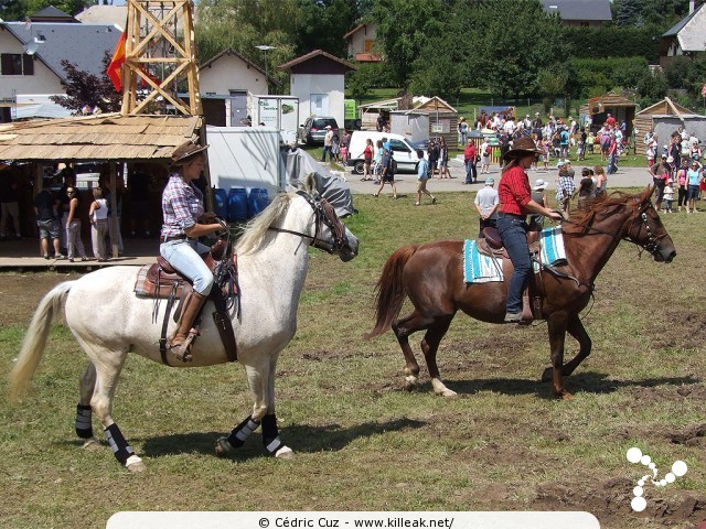 Fête western à 'Évires City', édition 2011 - les sam. 30 au soir et dim. 31 juillet 2011 toute la journée, Évires fait la fête sur le thème du western... – « Fête western à 'Évires City', édition 2011 » – Spectacles et animations équestres, show de line-dance, concerts acoustiques de musique country. – mots associés : évires, fête, western