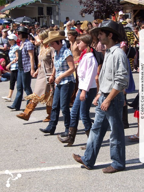 Fête western à 'Évires City', édition 2011 - les sam. 30 au soir et dim. 31 juillet 2011 toute la journée, Évires fait la fête sur le thème du western... – « Fête western à 'Évires City', édition 2011 » – Spectacles et animations équestres, show de line-dance, concerts acoustiques de musique country. – mots associés : évires, fête, western