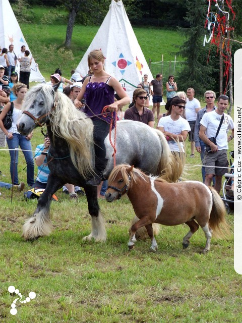 Fête western à 'Évires City', édition 2011 - les sam. 30 au soir et dim. 31 juillet 2011 toute la journée, Évires fait la fête sur le thème du western... – « Fête western à 'Évires City', édition 2011 » – Spectacles et animations équestres, show de line-dance, concerts acoustiques de musique country. – mots associés : évires, fête, western