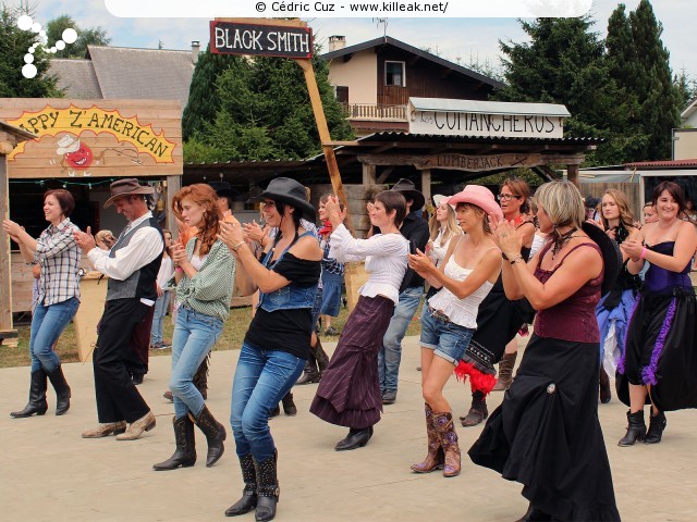 Fête western à 'Évires City', édition 2013 - les sam. 27 au soir et dim. 28 juillet 2012 toute la journée, Évires vit au rythme du western... – « Fête western à 'Évires City', édition 2013 » – Démonstrations de line dance, spectacle de french cancan, animations équestres. – mots associés : évires, fête, western